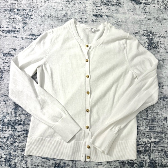 GAP Crewneck Cardigan - Picture 2 of 6